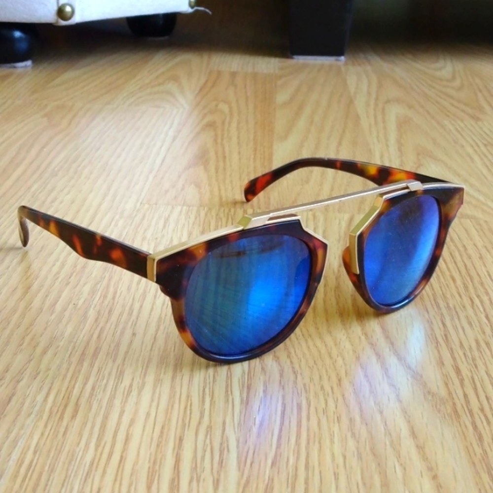 Aldo Eufrasia Tortoise and Gold Sunglasses with Blue Lenses